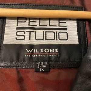 Wilson leather coat woman's size 1 XL